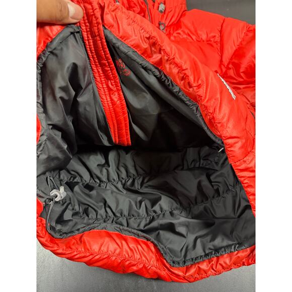 Nike Red Puffer Jacket Beaverton Oregon Label Men’s Medium Hooded Winter Coat - Picture 7 of 7